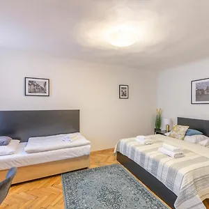 Aparthotel Primavera - Castle View, Praha